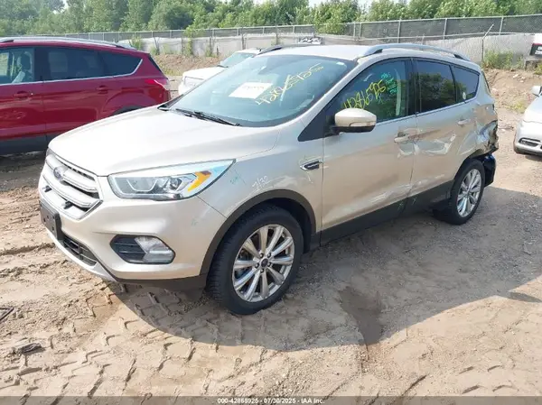 1FMCU9JD1HUD11525 2017 FORD ESCAPE - Image 2