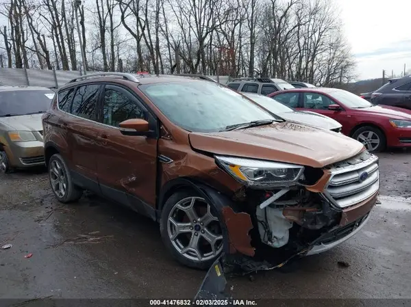 1FMCU9JD2HUA00136 2017 FORD ESCAPE - Image 1