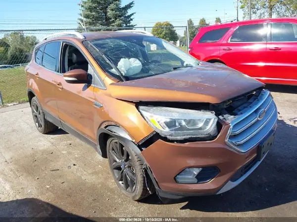 1FMCU9JD2HUB13472 2017 FORD ESCAPE - Image 1