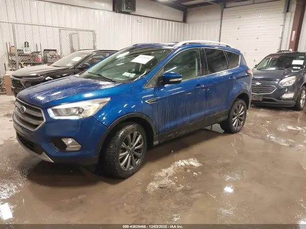 1FMCU9JD2HUC17878 2017 FORD ESCAPE - Image 2