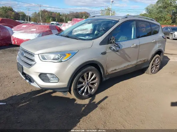 1FMCU9JD2HUD02056 2017 FORD ESCAPE - Image 2