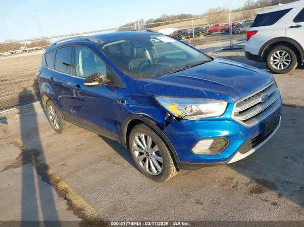 1FMCU9JD2HUD59180 2017 FORD ESCAPE - Image 1