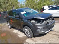 1FMCU9JD2HUE05154 2017 FORD ESCAPE