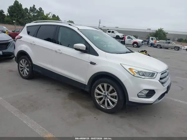 1FMCU9JD3HUC17176 2017 FORD ESCAPE - Image 1