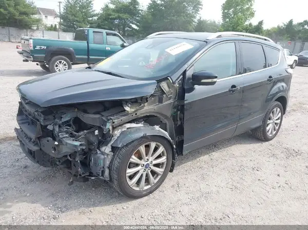 1FMCU9JD3HUC82237 2017 FORD ESCAPE - Image 2