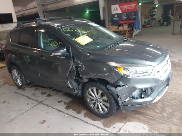 1FMCU9JD3HUE87055 2017 FORD ESCAPE - Image 1