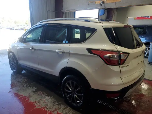 1FMCU9JD4HUA21392 2017 FORD ESCAPE - Image 2