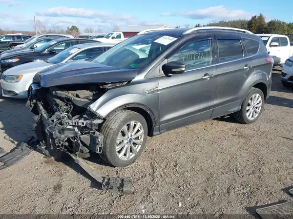 1FMCU9JD4HUA36636 2017 FORD ESCAPE - Image 2