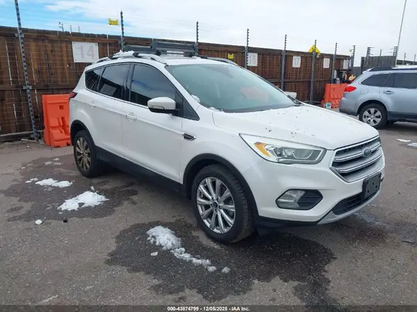1FMCU9JD4HUC64779 2017 FORD ESCAPE - Image 1