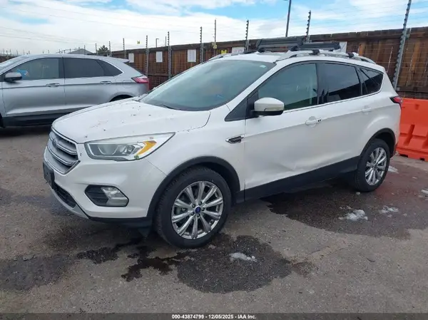 1FMCU9JD4HUC64779 2017 FORD ESCAPE - Image 2