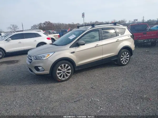 1FMCU9JD4HUD24155 2017 FORD ESCAPE - Image 2