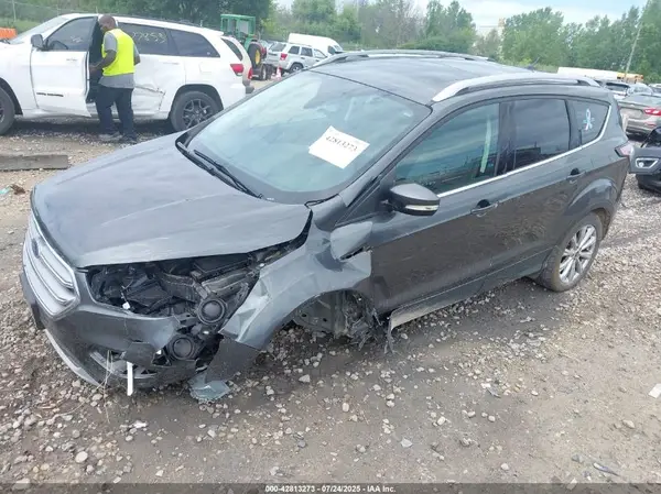1FMCU9JD4HUE53562 2017 FORD ESCAPE - Image 2