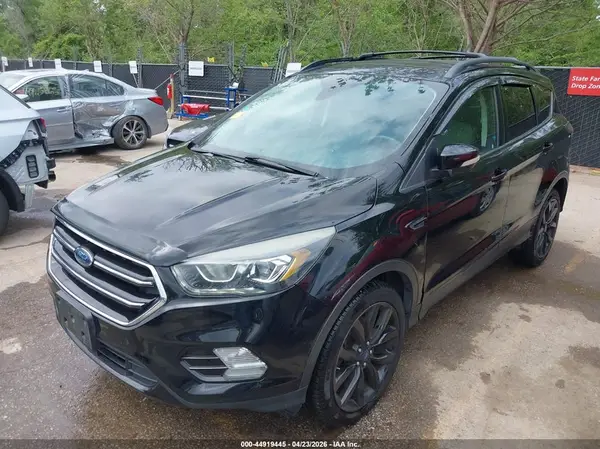 1FMCU9JD5HUB50760 2017 FORD ESCAPE - Image 2
