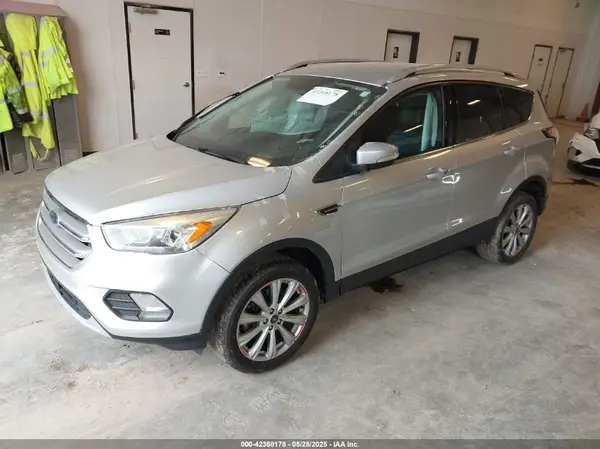 1FMCU9JD5HUD32944 2017 FORD ESCAPE - Image 2