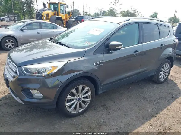 1FMCU9JD5HUD81304 2017 FORD ESCAPE - Image 2