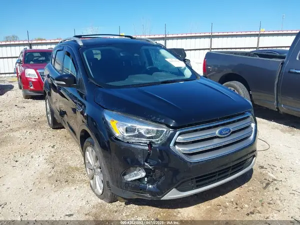 1FMCU9JD6HUC31329 2017 FORD ESCAPE - Image 1