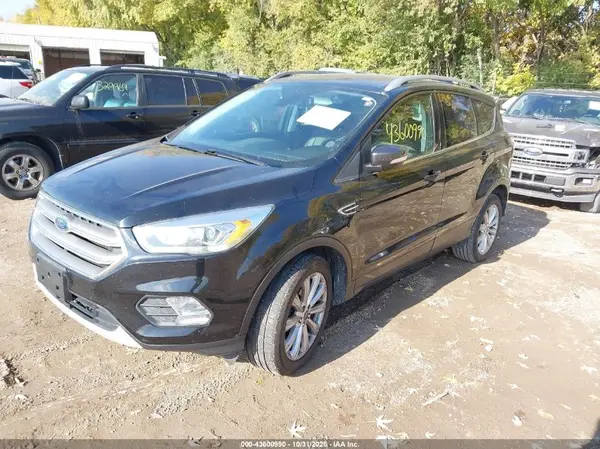 1FMCU9JD6HUC32660 2017 FORD ESCAPE - Image 2