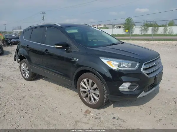 1FMCU9JD6HUC82281 2017 FORD ESCAPE - Image 1