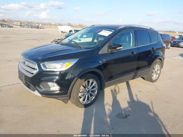 1FMCU9JD6HUC89540 2017 FORD ESCAPE - Image 2