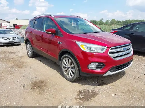 1FMCU9JD6HUD18762 2017 FORD ESCAPE - Image 1