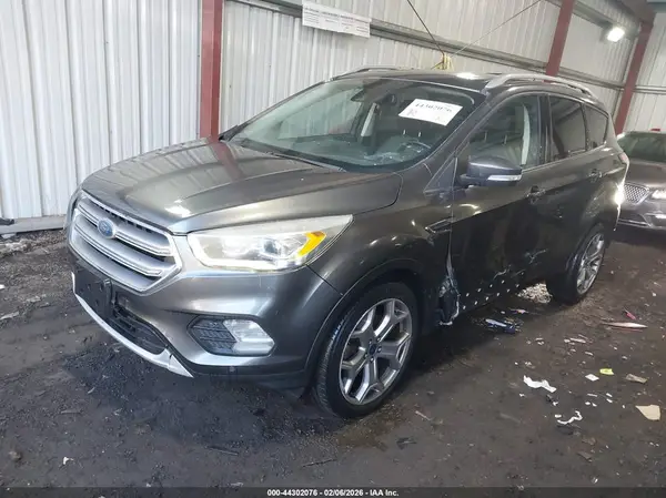 1FMCU9JD7HUA18194 2017 FORD ESCAPE - Image 2