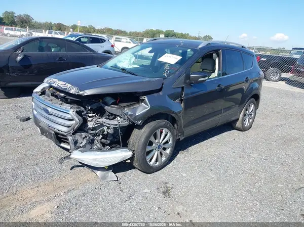1FMCU9JD7HUA59182 2017 FORD ESCAPE - Image 2
