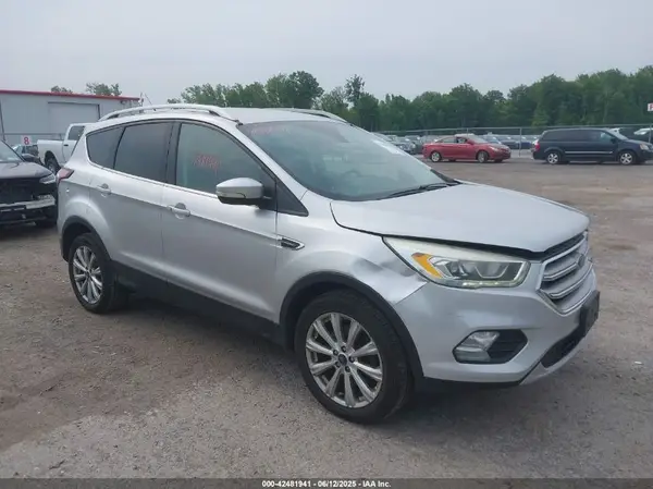 1FMCU9JD7HUB87034 2017 FORD ESCAPE - Image 1
