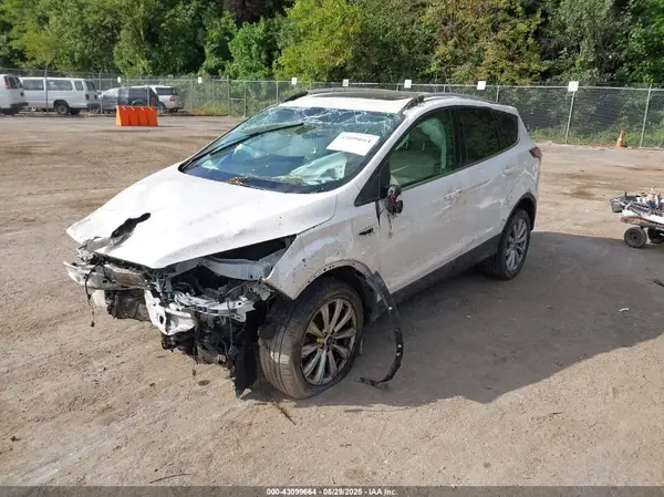 1FMCU9JD7HUB96963 2017 FORD ESCAPE - Image 2