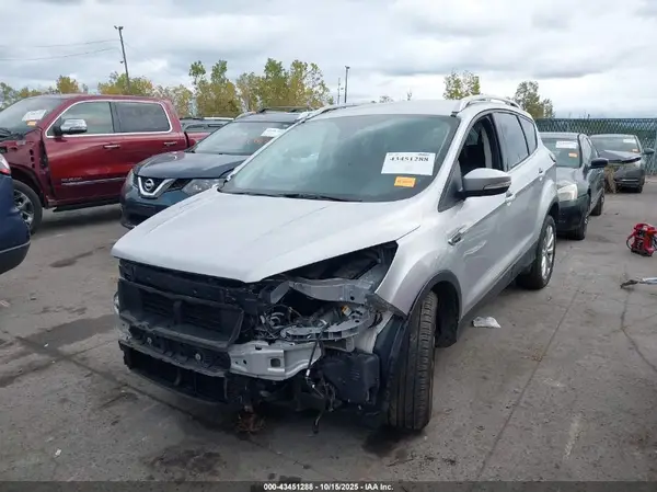 1FMCU9JD7HUD37482 2017 FORD ESCAPE - Image 2