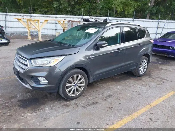 1FMCU9JD8HUA36798 2017 FORD ESCAPE - Image 2
