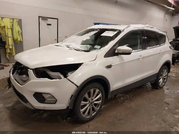 1FMCU9JD8HUB51899 2017 FORD ESCAPE - Image 2
