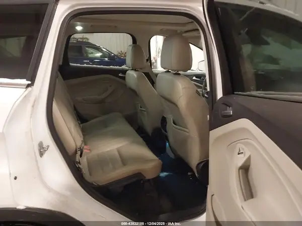 1FMCU9JD8HUB51899 2017 FORD ESCAPE - Image 8