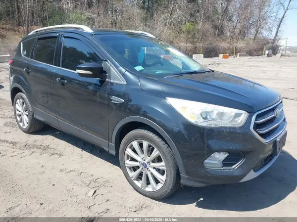 1FMCU9JD8HUC85523 2017 FORD ESCAPE - Image 1