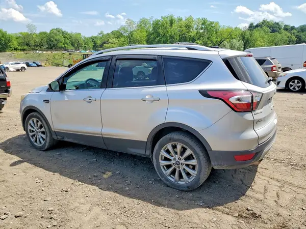 1FMCU9JD8HUE82563 2017 FORD ESCAPE - Image 2