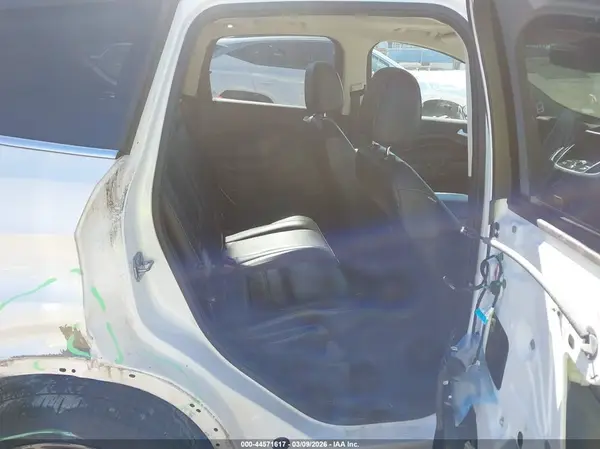 1FMCU9JD9HUC08000 2017 FORD ESCAPE - Image 8