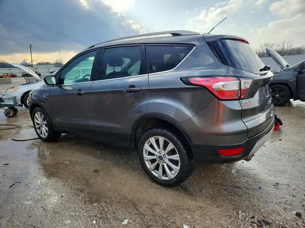 1FMCU9JD9HUC82307 2017 FORD ESCAPE - Image 2