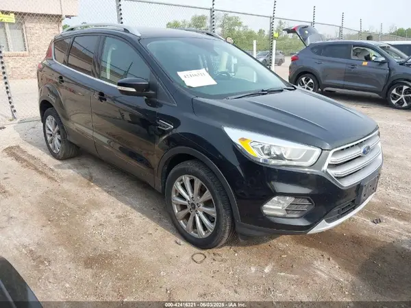1FMCU9JDXHUA03060 2017 FORD ESCAPE - Image 1