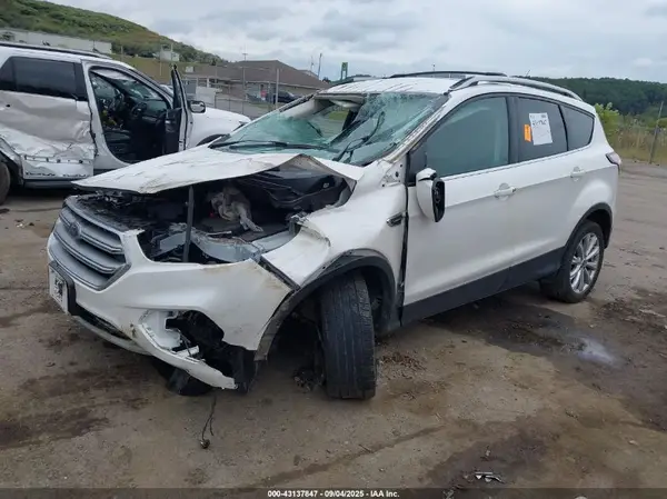 1FMCU9JDXHUD82643 2017 FORD ESCAPE - Image 2