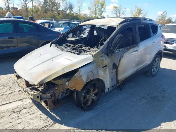 1FMCU9JX7GUB05201 2016 FORD ESCAPE - Image 2