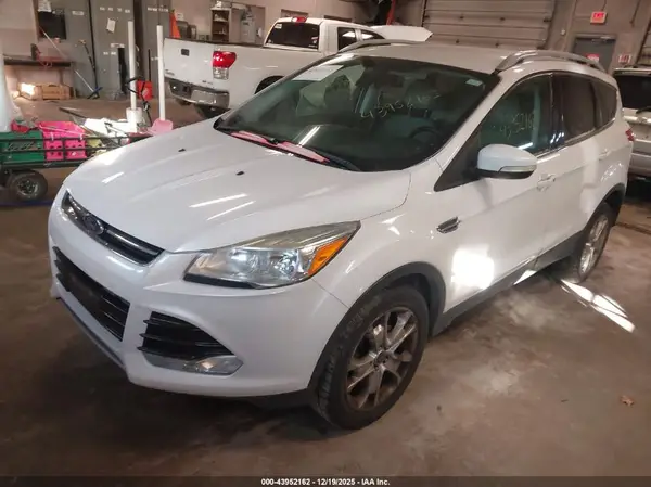 1FMCU9JX7GUC75378 2016 FORD ESCAPE - Image 2