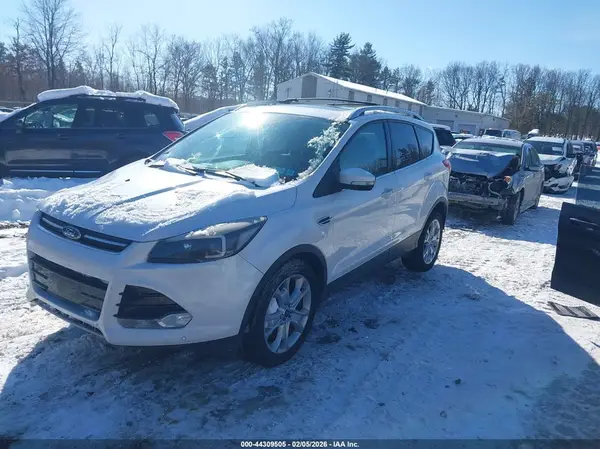 1FMCU9JX9GUA89132 2016 FORD ESCAPE - Image 2
