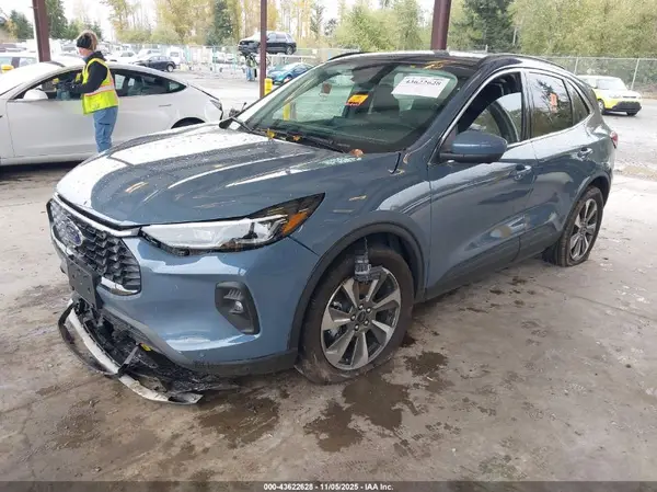 1FMCU9JZ9RUB23879 2024 FORD ESCAPE - Image 2
