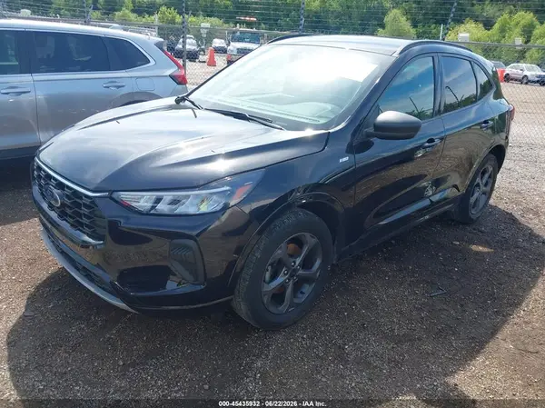 1FMCU9MN1PUA32143 2023 FORD ESCAPE - Image 2