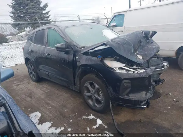 1FMCU9MN1PUA37908 2023 FORD ESCAPE - Image 1