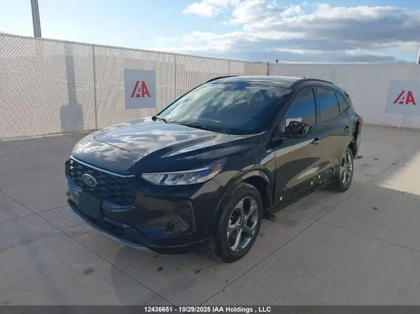 1FMCU9MN2PUA21541 2023 FORD ESCAPE - Image 2