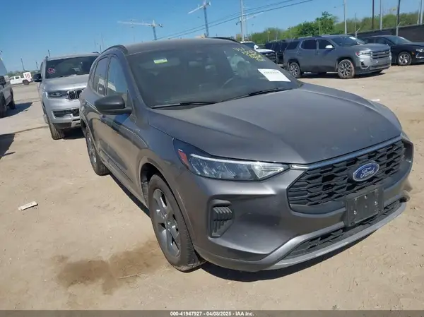 1FMCU9MN2PUA63398 2023 FORD ESCAPE - Image 1