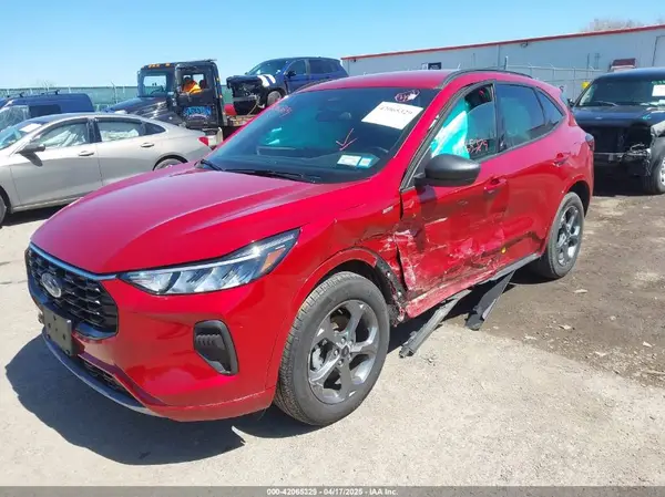 1FMCU9MN2PUB28279 2023 FORD ESCAPE - Image 2