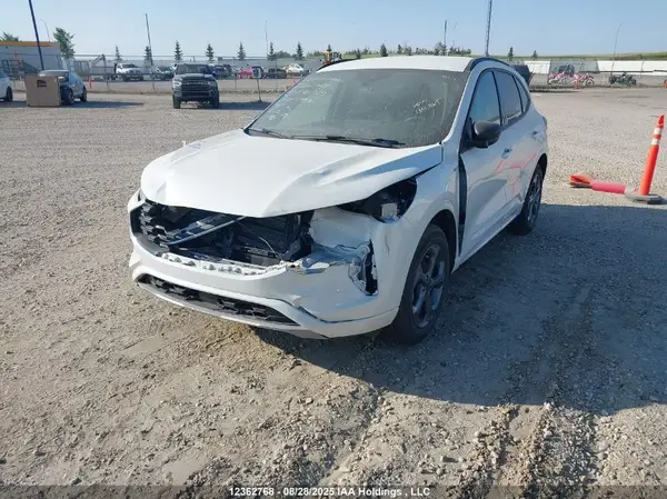 1FMCU9MN2RUA76039 2024 FORD ESCAPE - Image 2