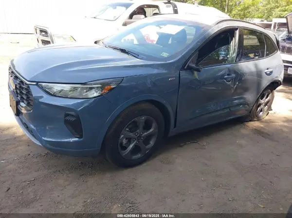 1FMCU9MN2RUB52116 2024 FORD ESCAPE - Image 2