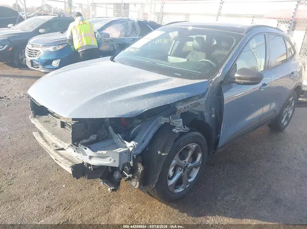 1FMCU9MN2SUA20656 2025 FORD ESCAPE - Image 2